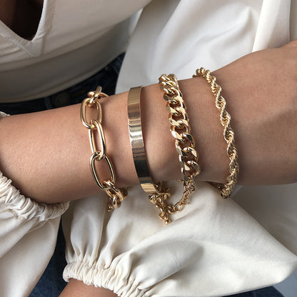 Thick chain alloy bracelet